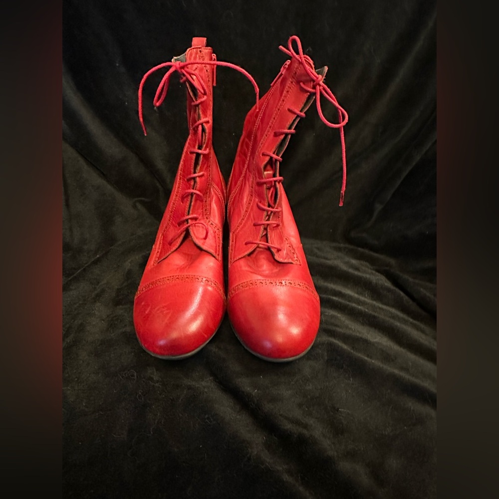 NWT Miz Mooz Red Kid Leather Women's Boots, Size 9.5 - Picture 2 of 12